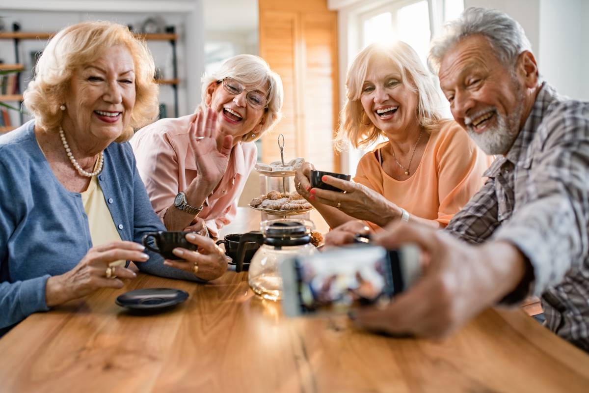 Smartphone, Online-Banking, Video-Anrufe — digitale Hilfe fü