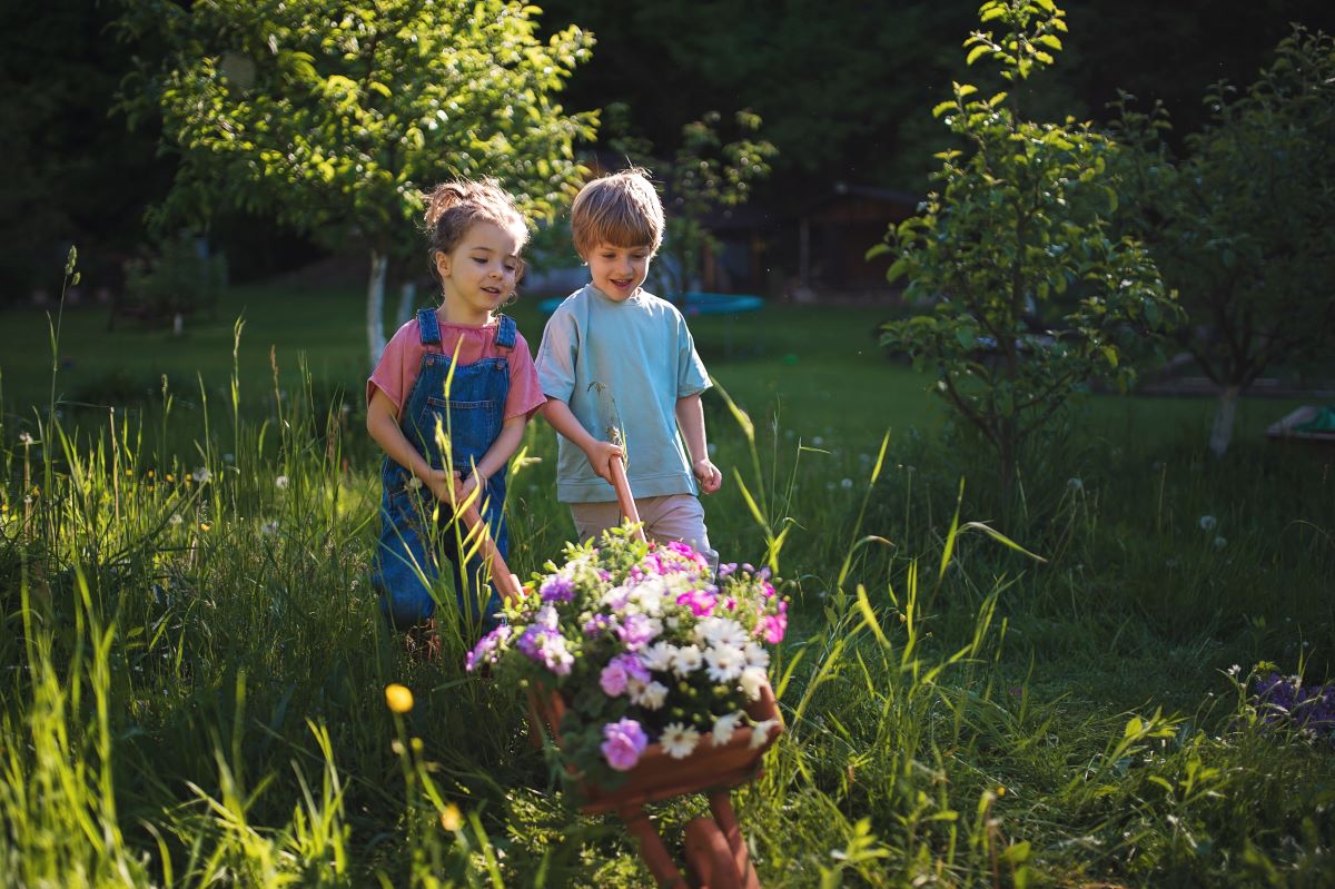 Kinder im Garten beschäftigen: Kreative Ideen für Ulm und Um